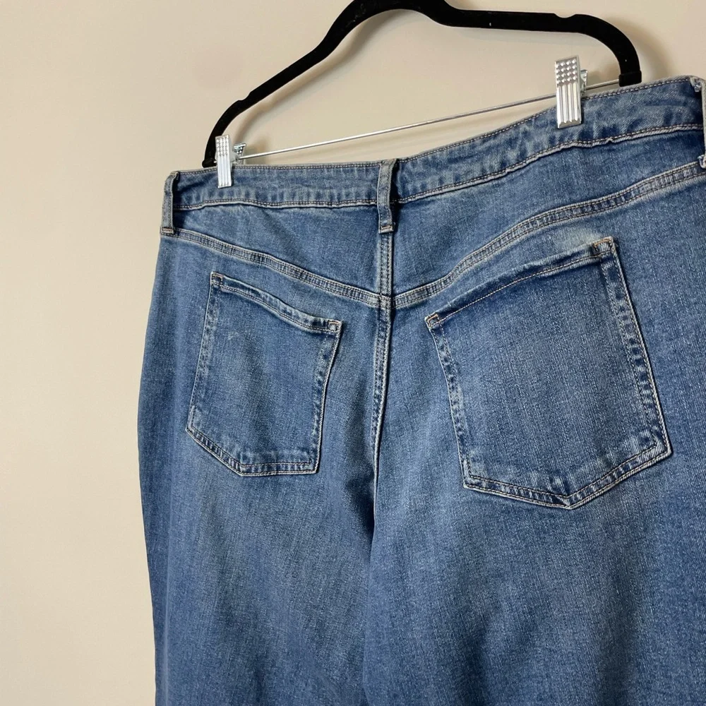 Old Navy Curvy Jeans Size 20 High Rise OG Straight Medium Wash Denim Stretch